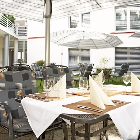Hotell Am Spisertor 2*